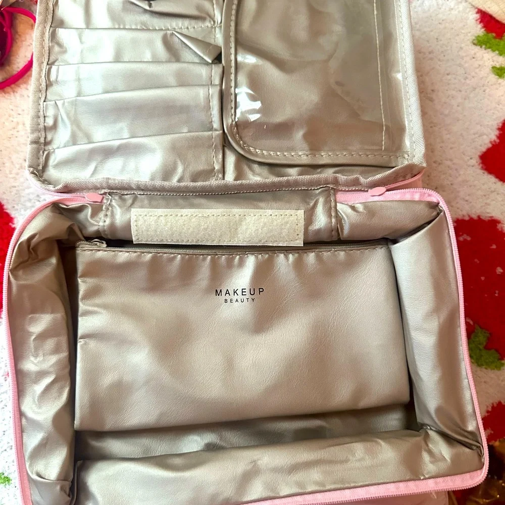 New Pale Pink Nice Makeup Bag/ Organizer 💄